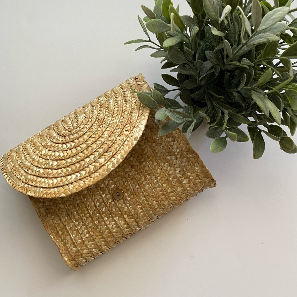 EWC straw envelope clutch bag . Excellent condition.